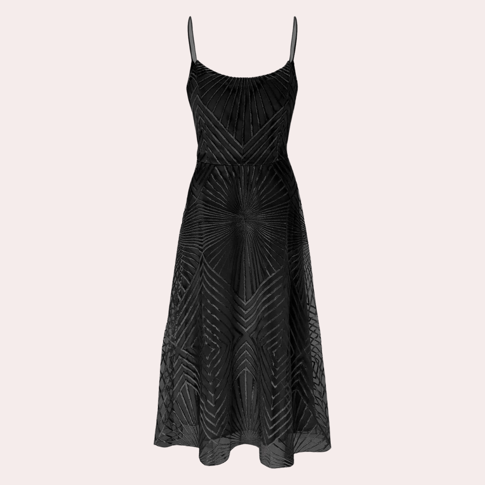 Alondra | Fashionable Dress with Elegant Open Back