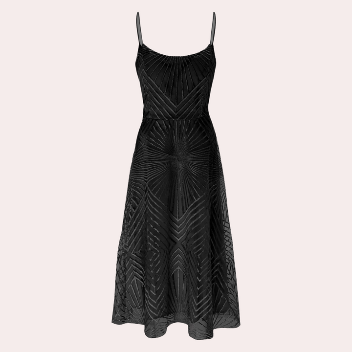 Alondra | Fashionable Dress with Elegant Open Back