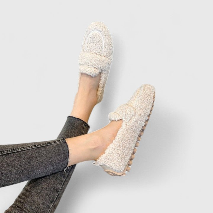 Orna | Warm Loafers with Elegant Design